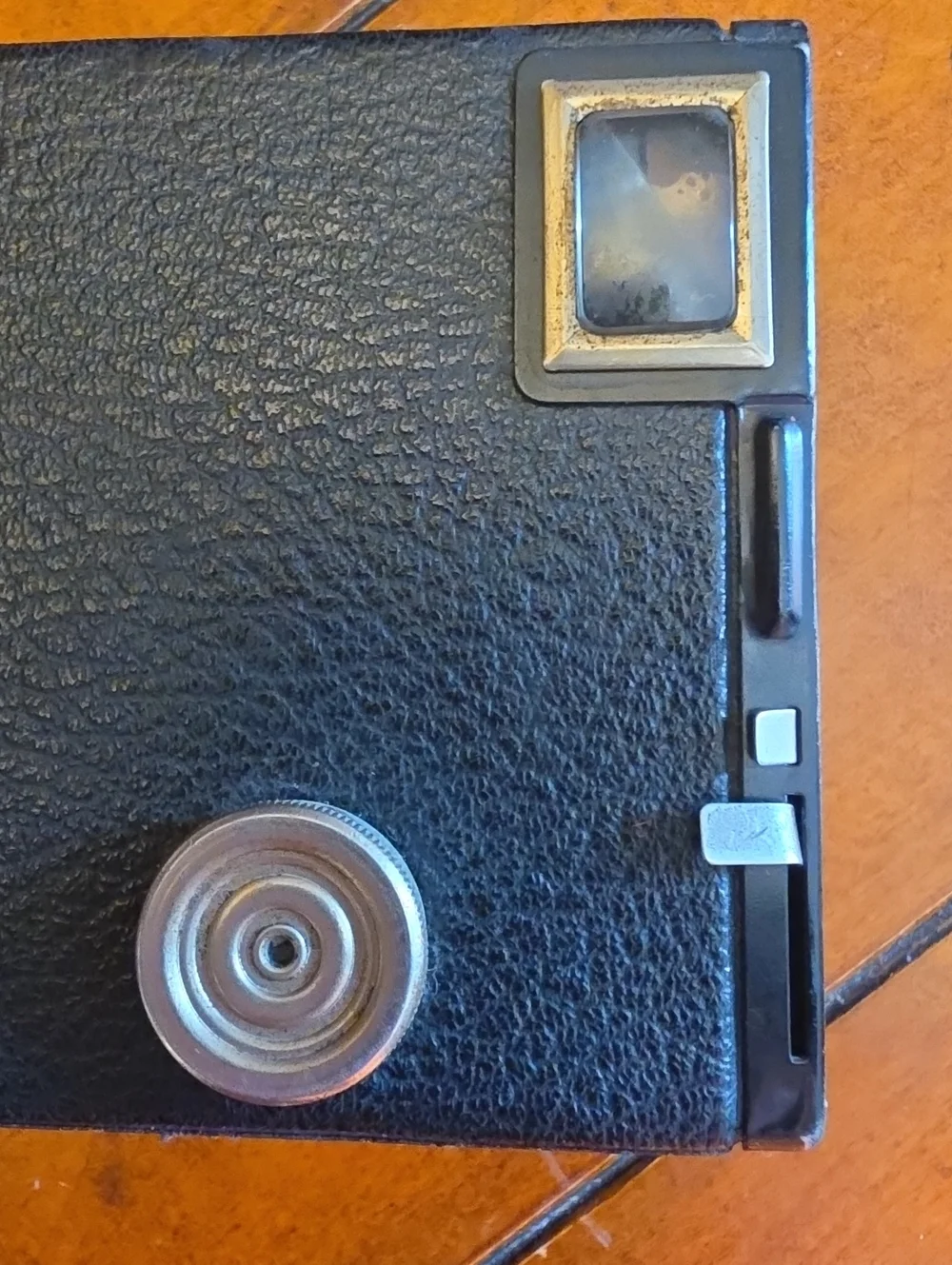 BROWNIE | Target Six-20 Box Camera – Black